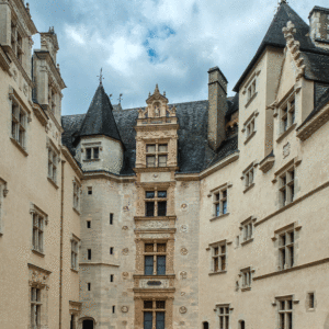 vue de la court interne du château de Pau